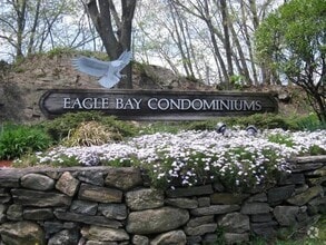 Building Photo - 904 Eagle Bay Dr