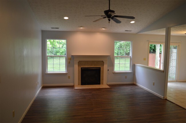 Foto del edificio - 4115 Stergen Dr