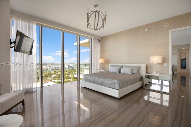 Foto del edificio - 9705 Collins Ave