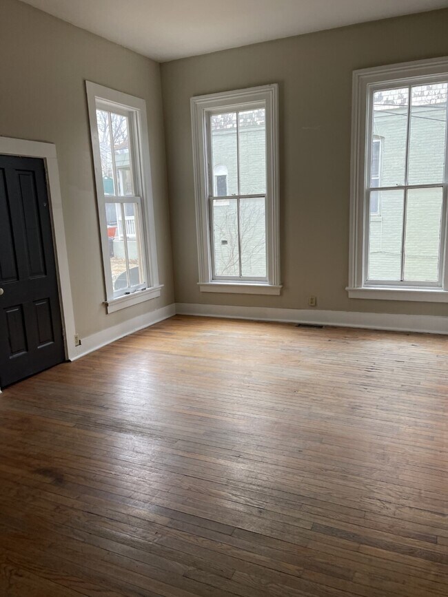 1223 Sylvanie Street House for Rent in Saint Joseph, MO