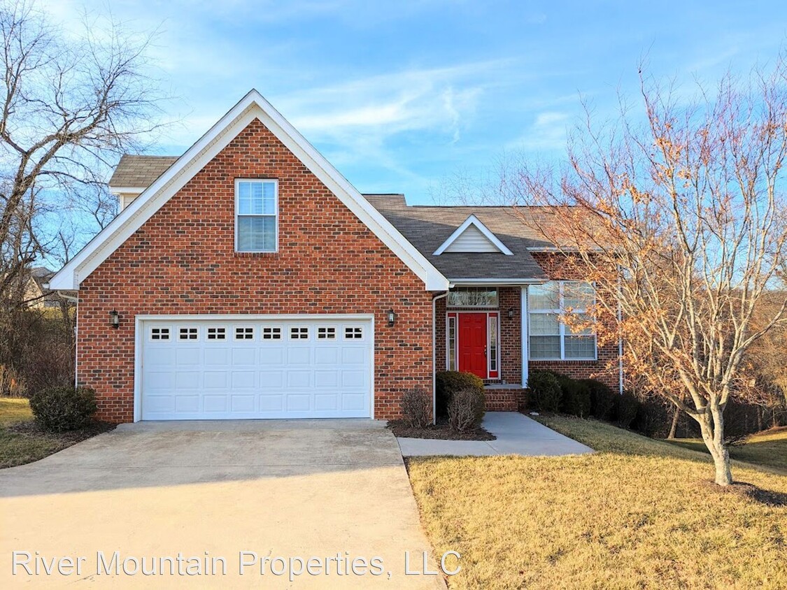 Primary Photo - 4 br, 3.5 bath House - 8322 River Course Dr.