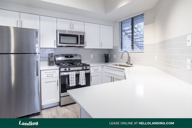 Building Photo - 2155 S 55th St