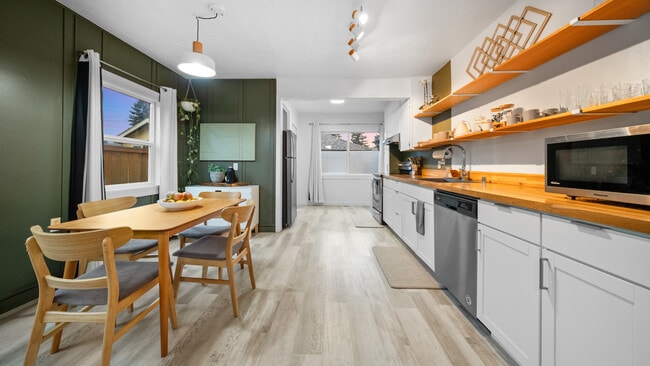 Foto del edificio - 2910 E 28th St