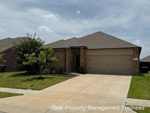 Building Photo - 616 Fitzroy Ln