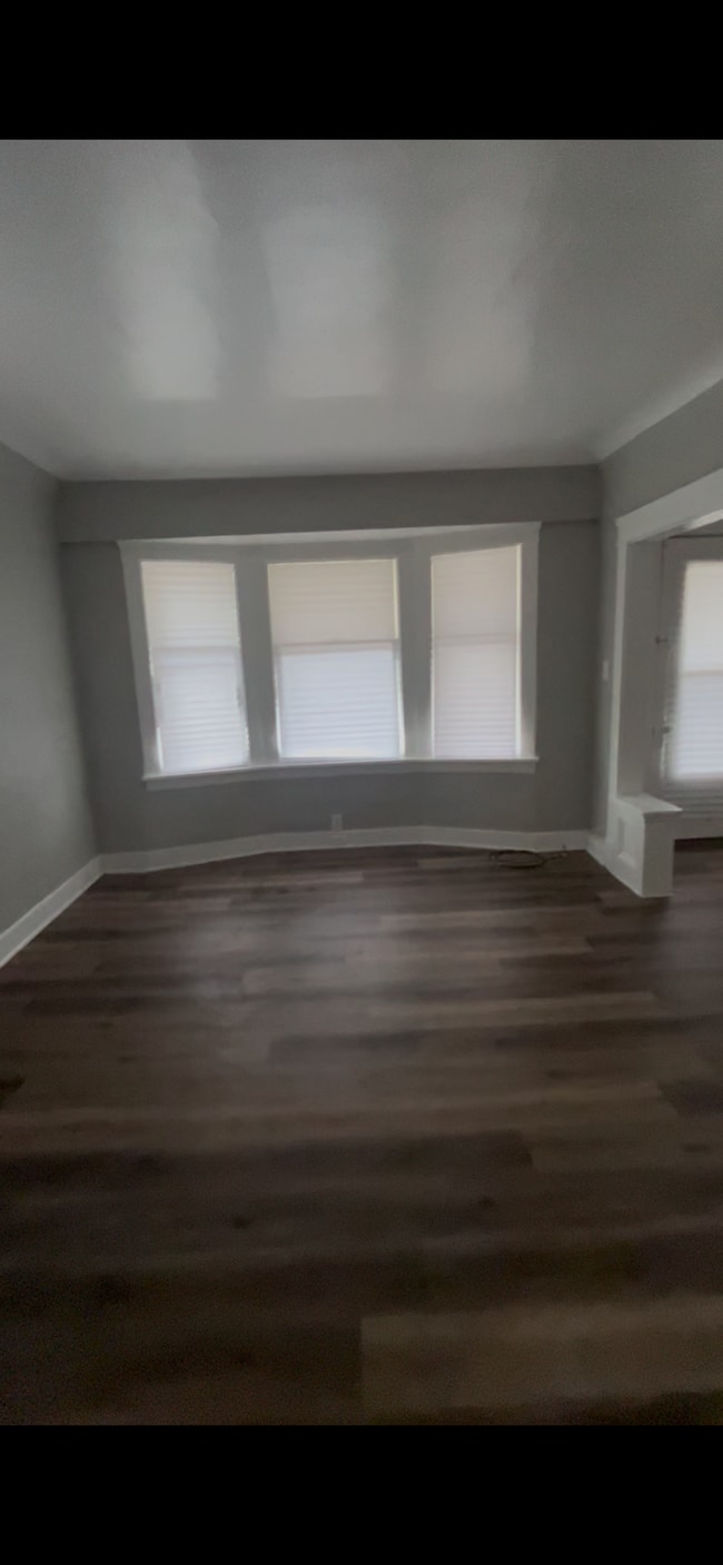 Familia/Sala de estar - 4502 McGregor Ave