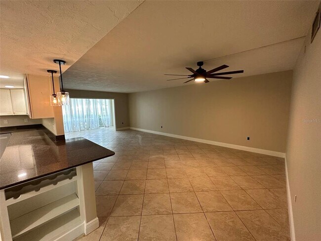 Foto del edificio - 1641 Southwood St
