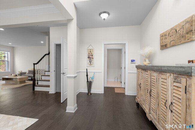 Foto del edificio - 16 Hunting Ridge Ln