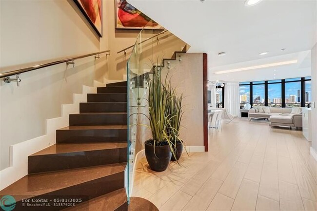 Building Photo - 17301 Biscayne Blvd