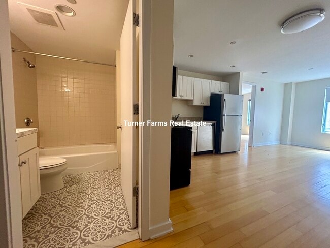Building Photo - 38 Boylston St