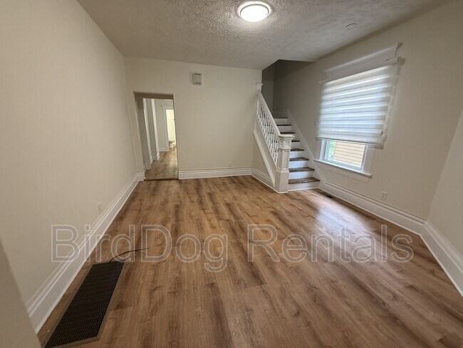 Foto del edificio - 1524 Franklin Ave