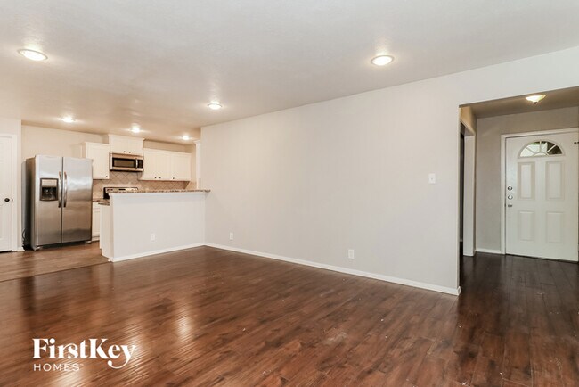 Building Photo - 6024 Wormar Avenue