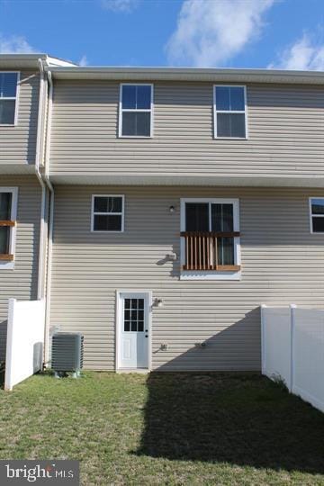 Building Photo - 104 Reign Wy