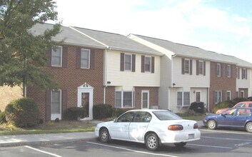 Building Photo - 2518 Ridge Rd