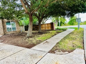 Building Photo - 5643 Walnut Glen Ln