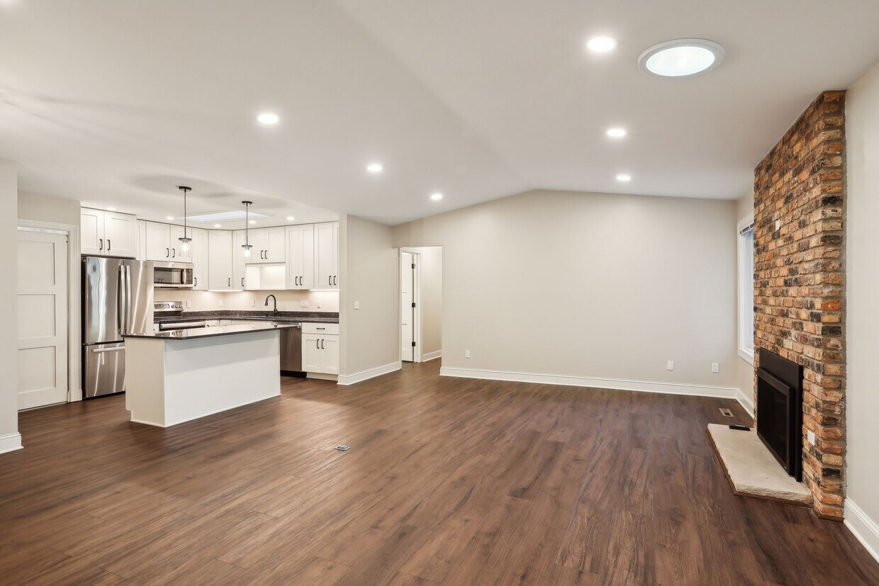 Foto principal - 1195 Weston Ln N