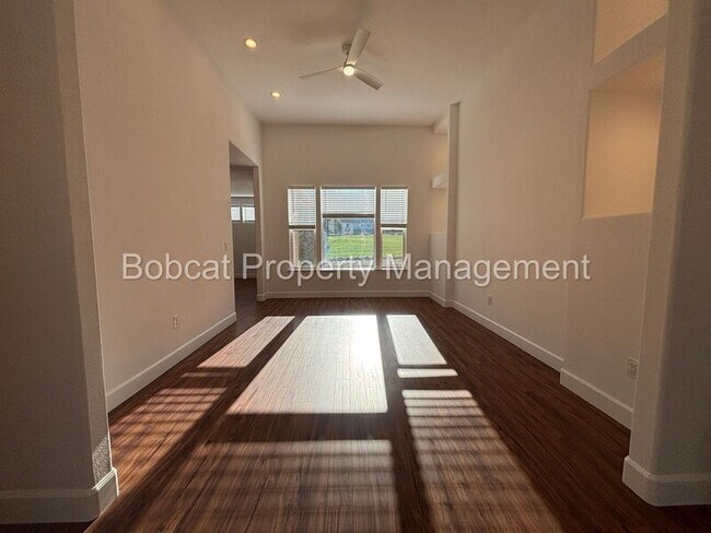 Foto del edificio - 2437 Genoa Meadows Cir