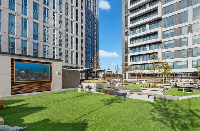 Foto del edificio - 1650 Silver Hill Dr