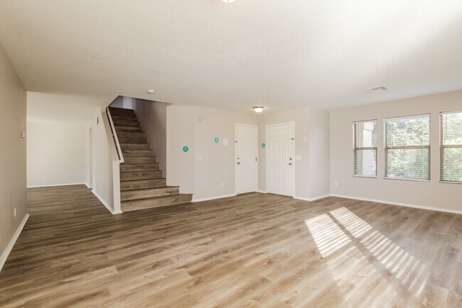 Foto del edificio - 4614 N 92nd Ln