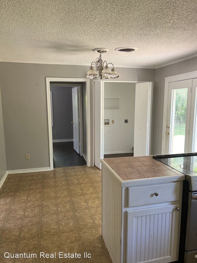 Foto del edificio - 3 br, 2 bath House - 921 HENRY ST