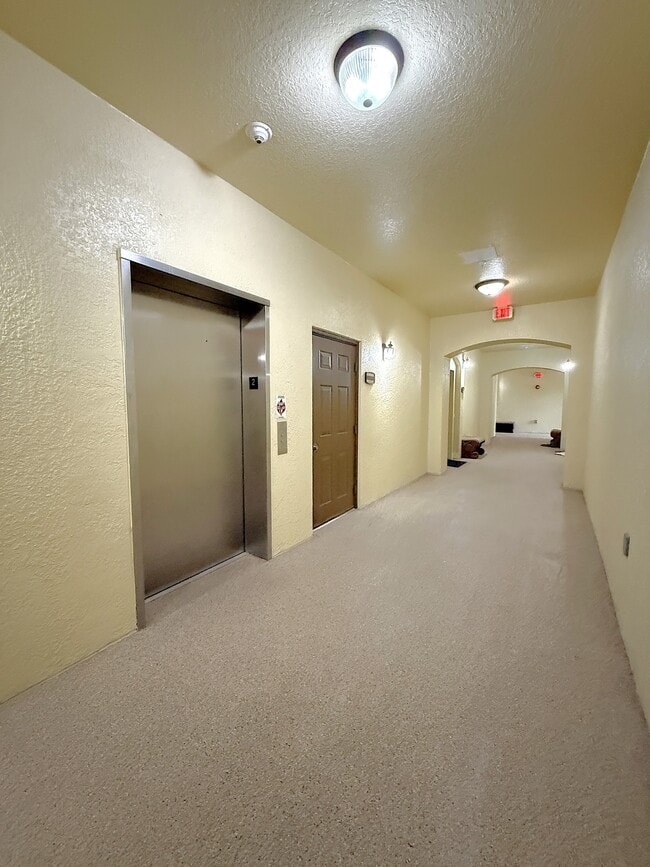 Foto del edificio - 8256 Maritime Flag St