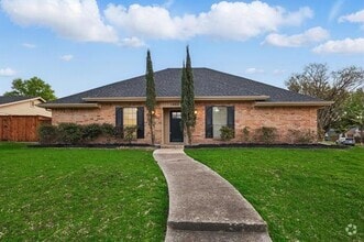 Building Photo - 1402 Monica Ln