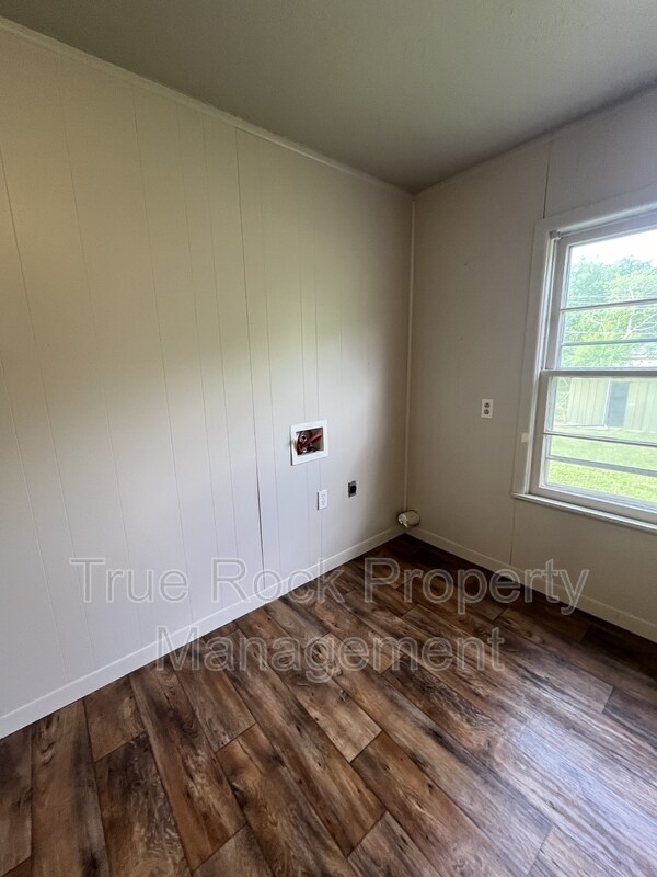 Foto del edificio - 1021 Hillside Dr