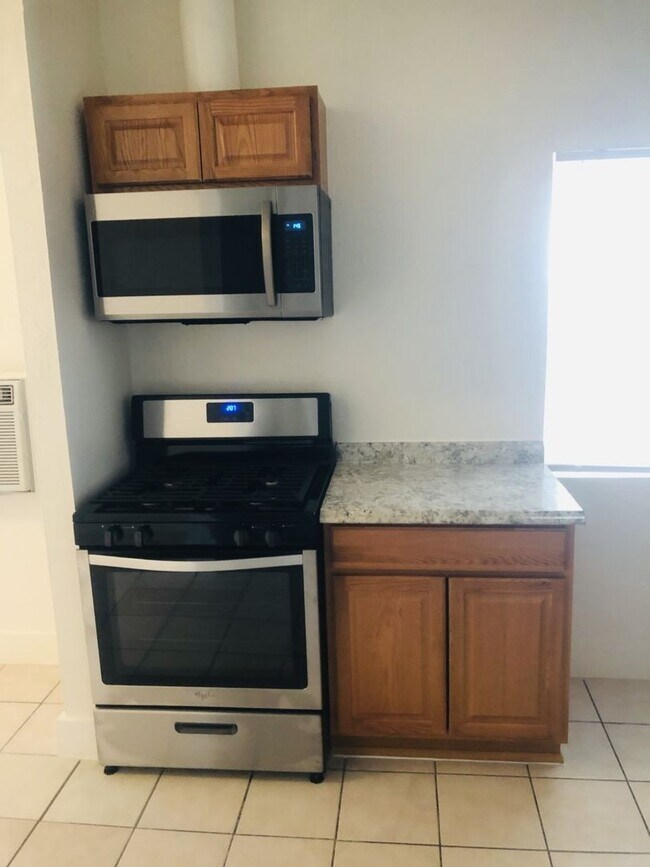 Foto del edificio - 1550 Montgomery St