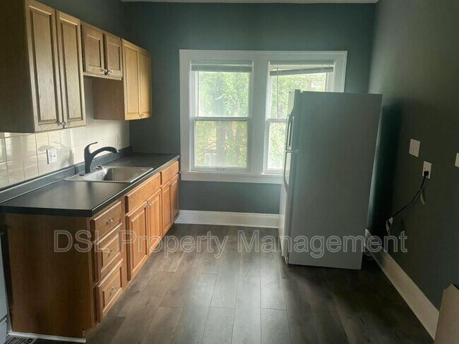Foto del edificio - 1593 Glenmont Rd