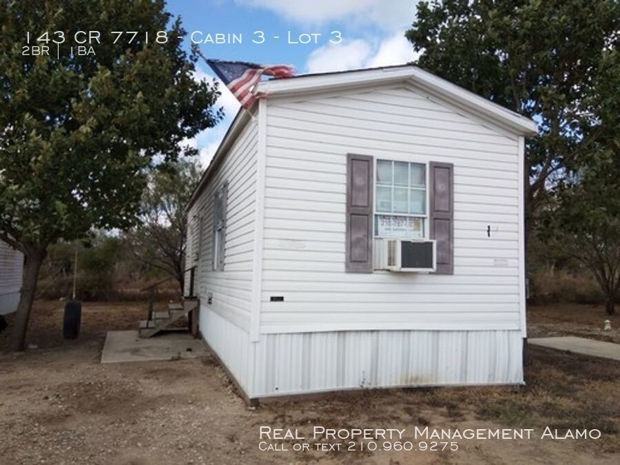 Primary Photo - 2 bedroom 1 bathroom country home