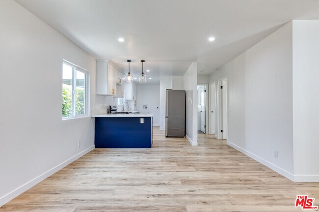 Foto del edificio - 2318 Glover Pl