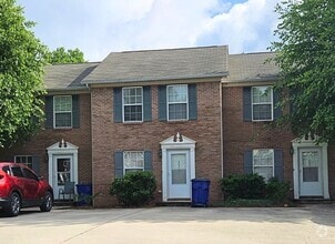 Building Photo - 2975-2975 Landmark Ct NE