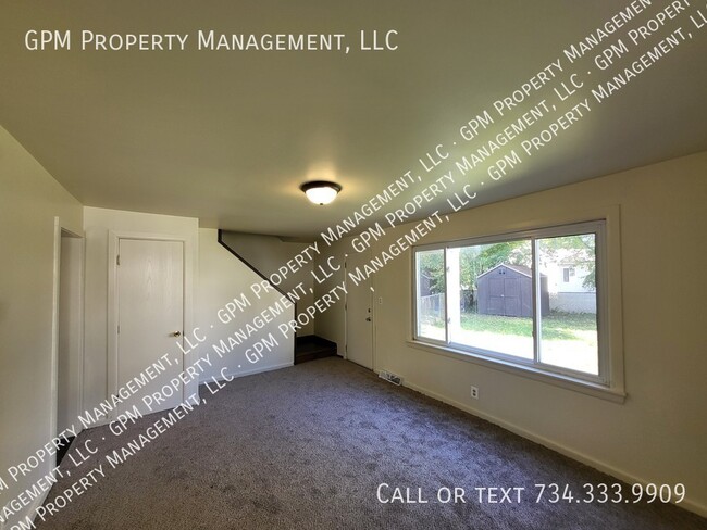 Building Photo - 1924 Eagle Ct