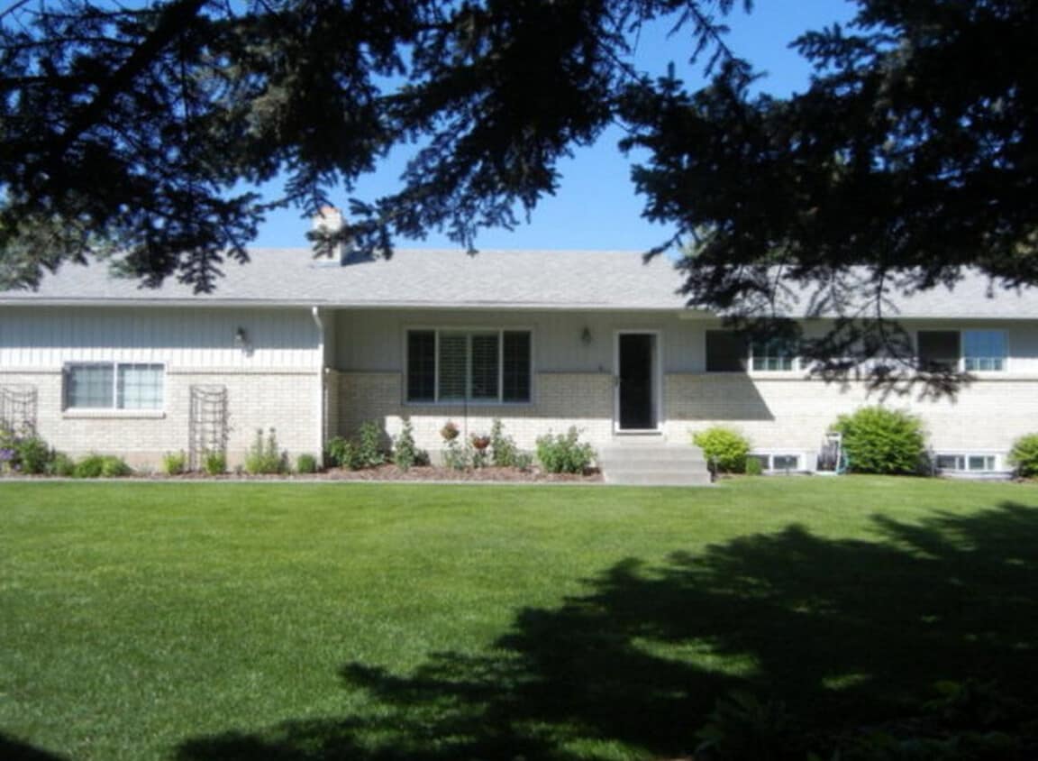 Primary Photo - 2051 Hughes Dr