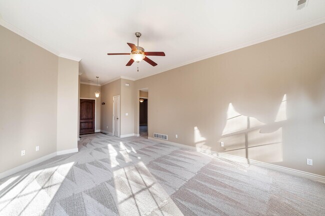 Building Photo - 5604 Hodgsdon Mill Dr