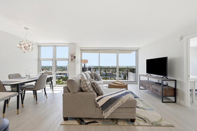 Building Photo - 531 N Ocean Blvd