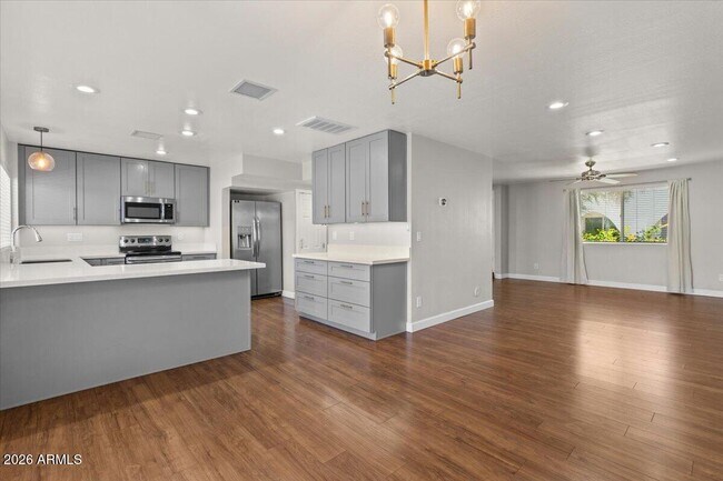 Foto del edificio - 4233 N Miller Rd