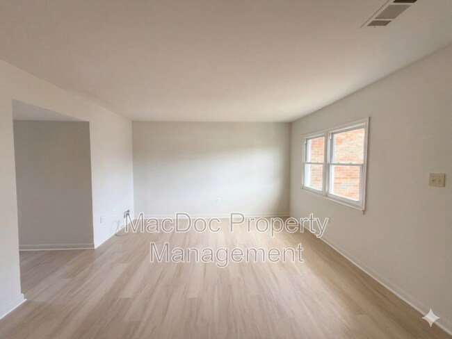Foto del edificio - 3456 Beale Ct