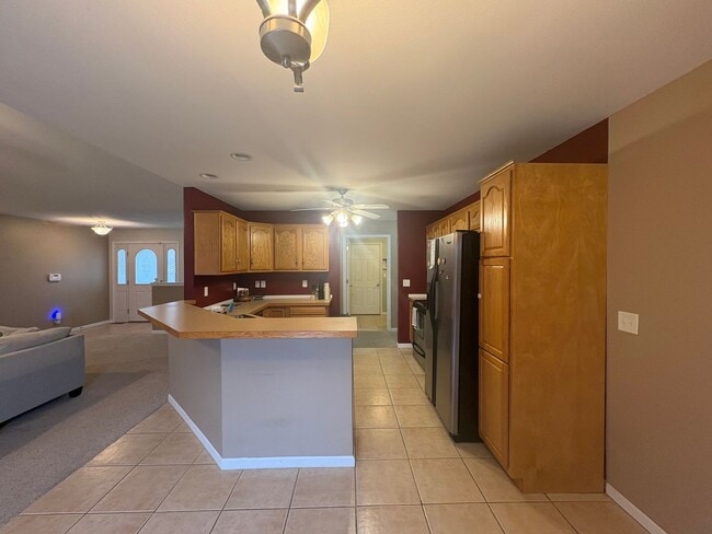 Building Photo - Spacious west side 3 Bedroom, 2 Bath home, close to Ft. Riley!