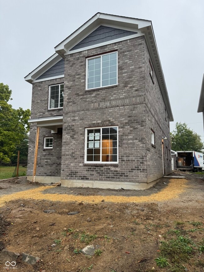 Building Photo - 227 N Hamilton Ave