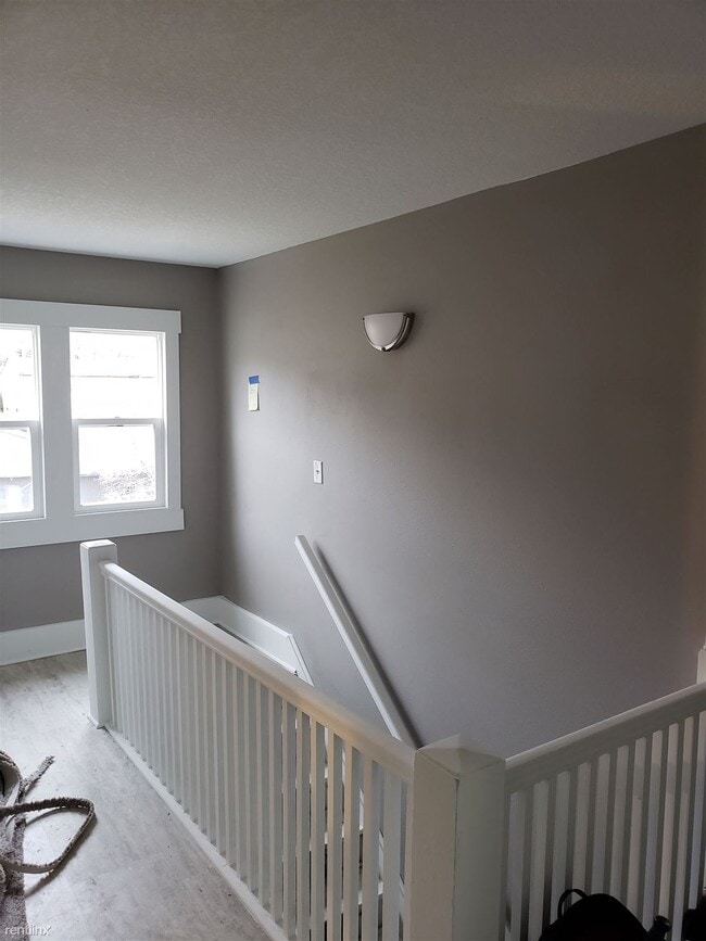 Building Photo - 4 br, 2 bath House - 814 3rd Ave S