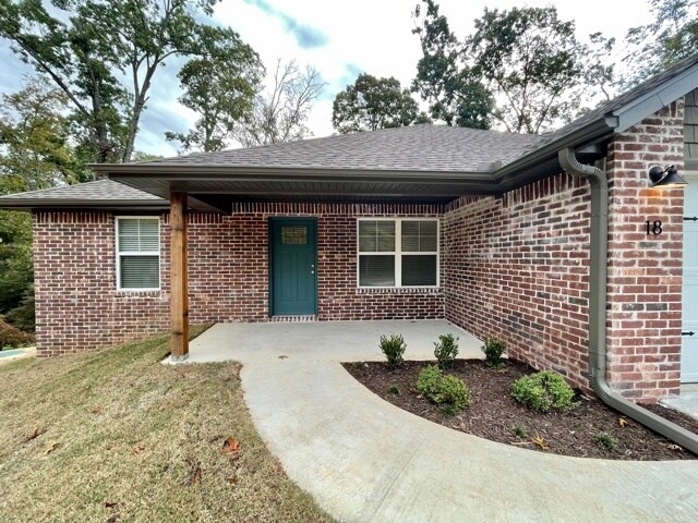 Foto del edificio - 18 Dinsmoore Ln