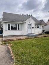 Building Photo - 86 Fatima Dr