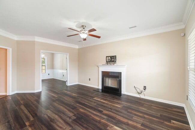 Foto del edificio - 7713 Budding Vine Ln