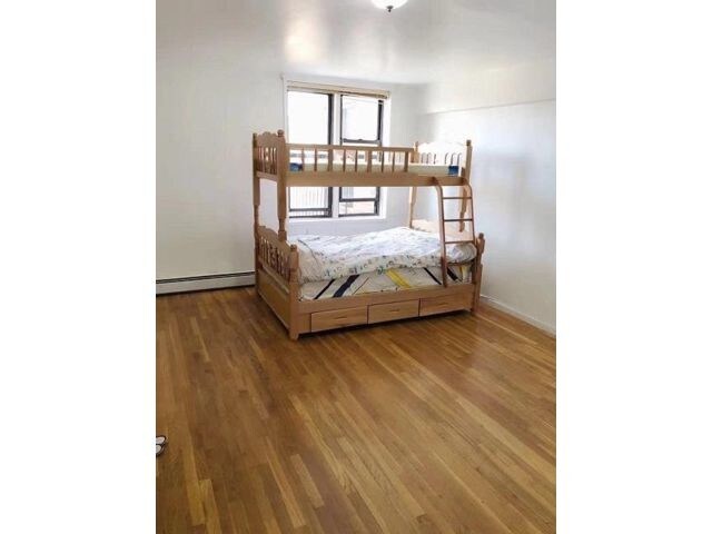 Foto principal - 55-30-55-99 99th St