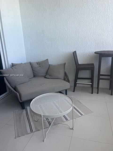 Foto del edificio - 15901 Collins Ave