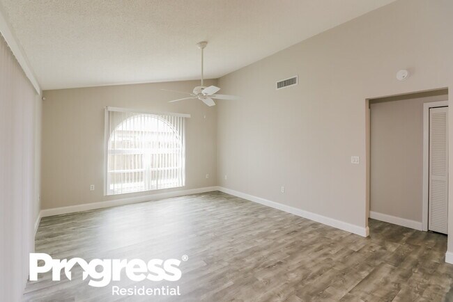 Building Photo - 8110 Tarsier Ave