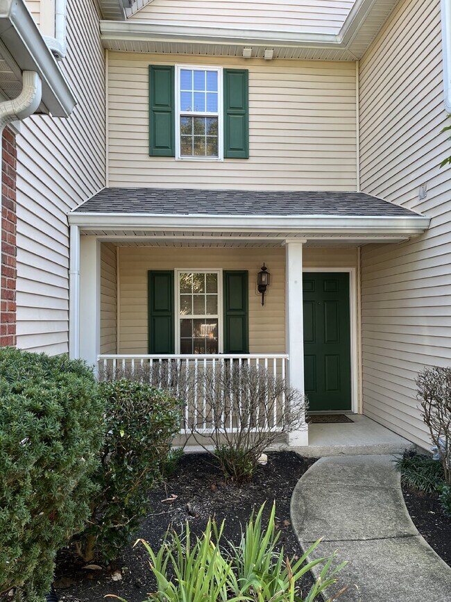 Foto del edificio - Charming 2 Bed, 2.5 Bath Townhouse in Nashville - Perfect Rental Opportunity!