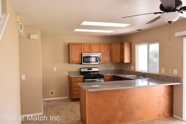 Building Photo - 3 br, 2.5 bath House - 44790 Calle Banuelos