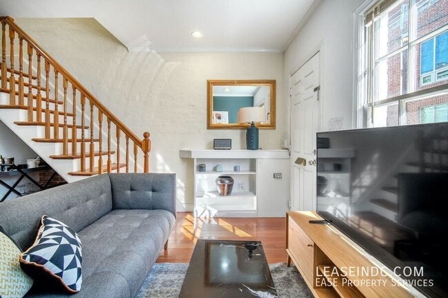 Building Photo - 3211 Cherry Hill Ln