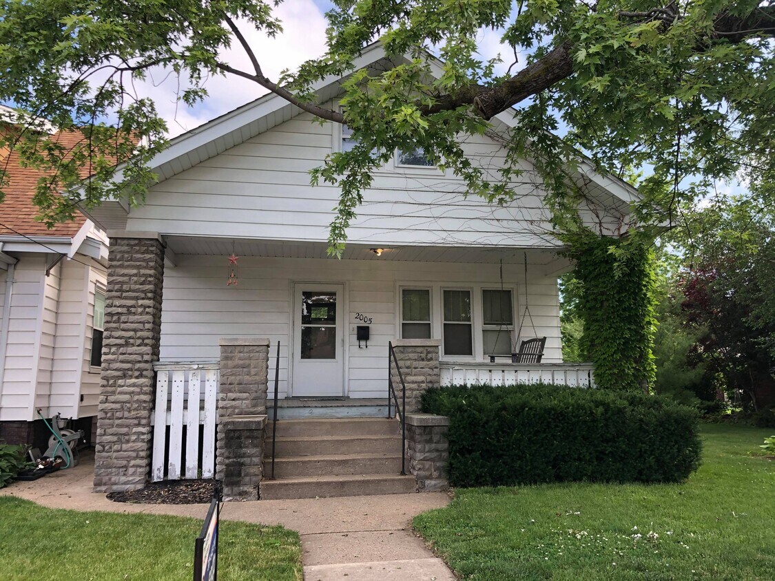 2005 W Rohmann Ave, West Peoria, IL 61604 House Rental in West Peoria